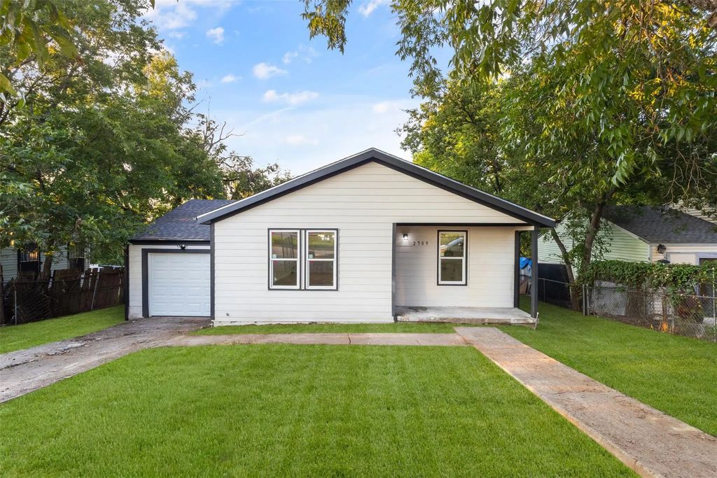 2709 Bideker Avenue, Fort Worth