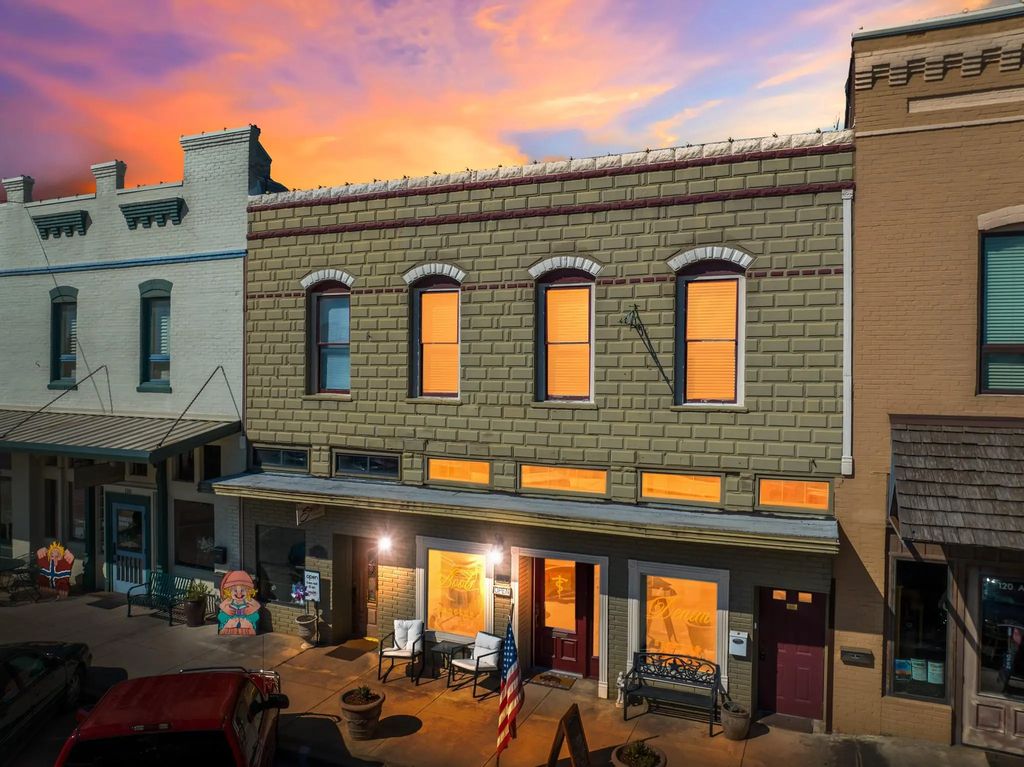 114 N Avenue D, Clifton