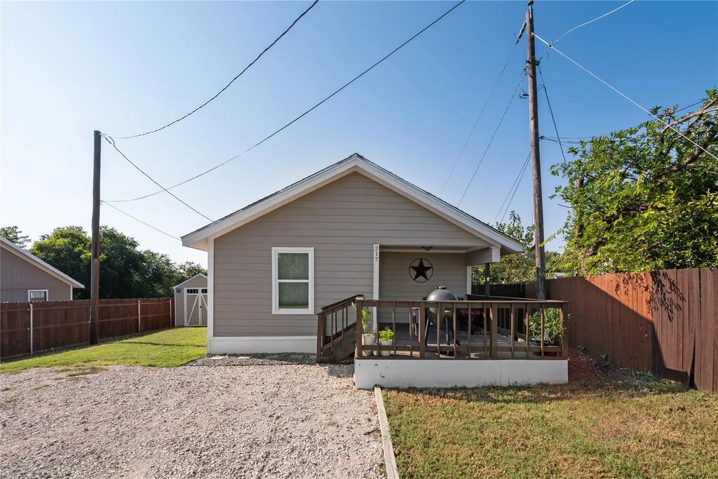 217 Porter Drive, Azle