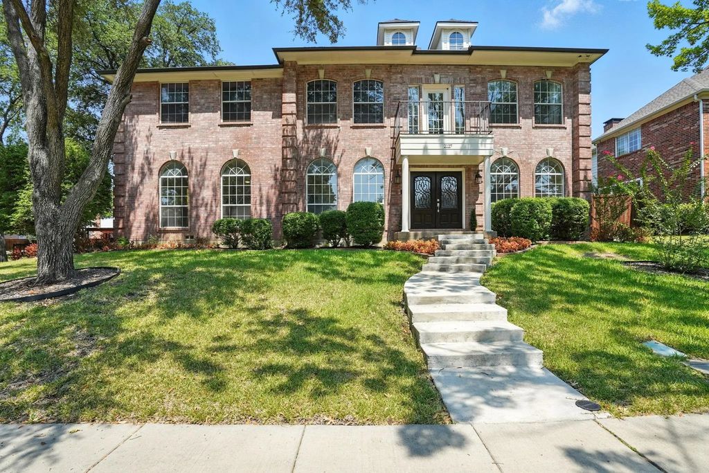 2127 Shumard Oak Lane, Irving
