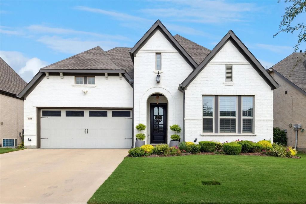 6308 Tavolo Parkway, Fort Worth