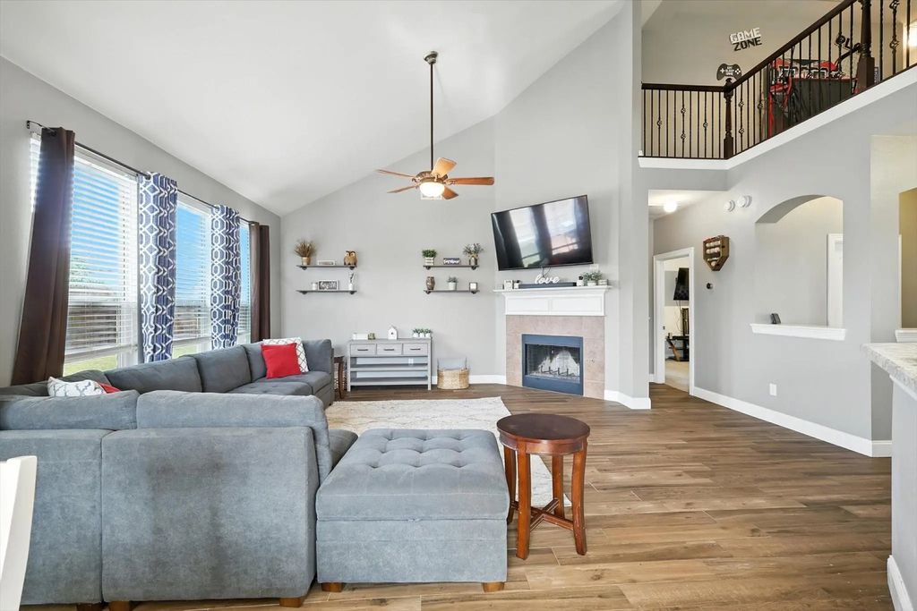 2112 Del Mar Court, Denton