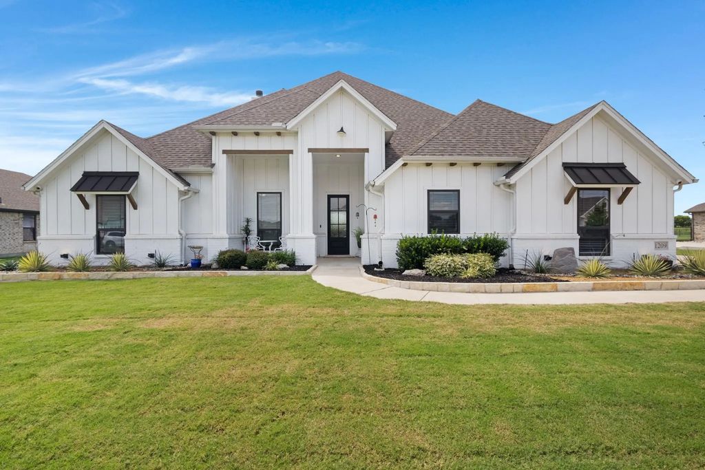 1209 Denton Creek Drive, Justin