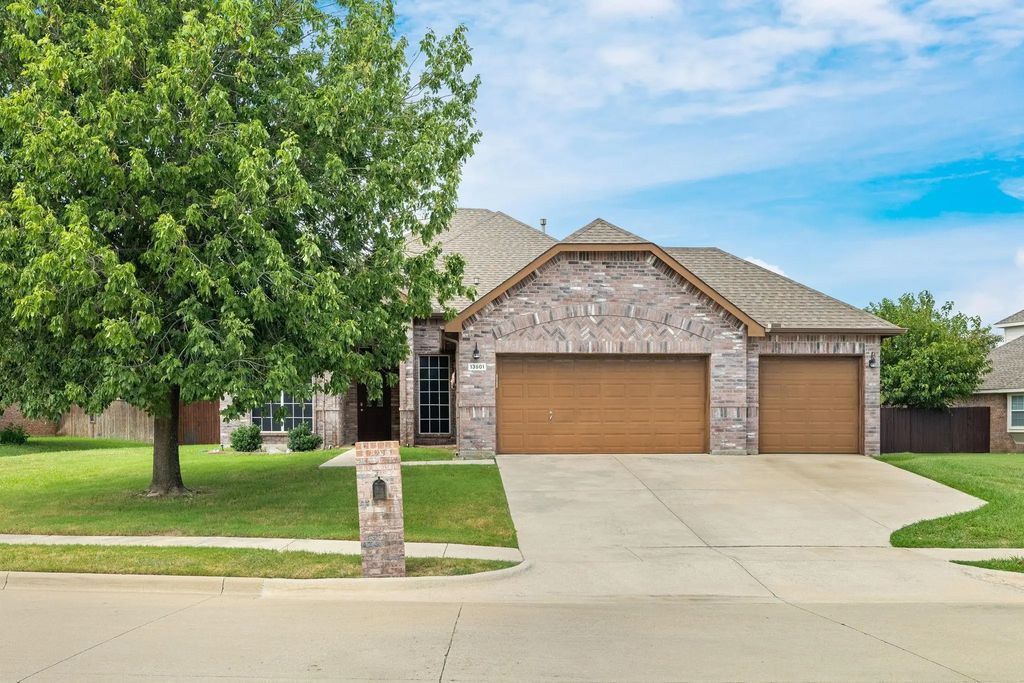 13501 Leather Strap Drive, Fort Worth