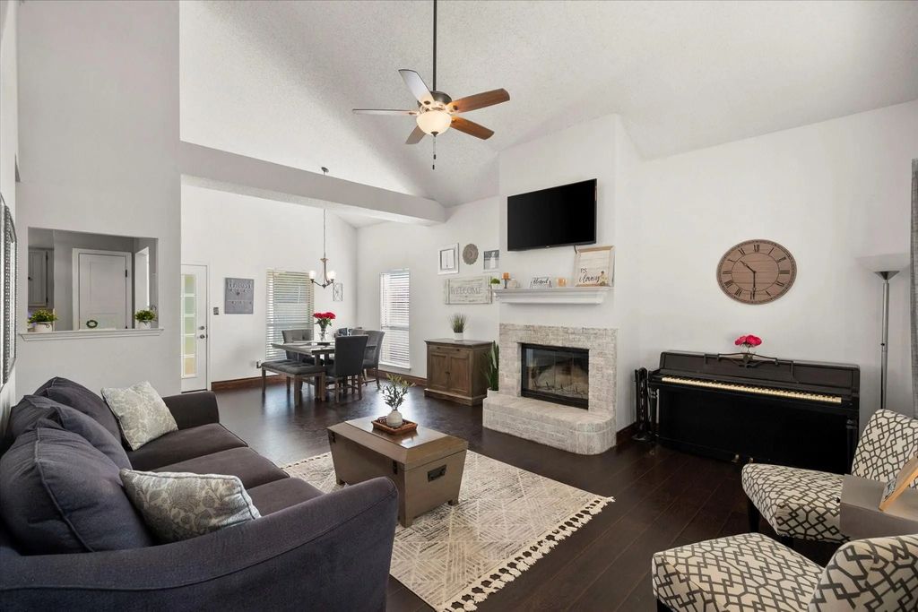 2801 Kempton Drive, Arlington