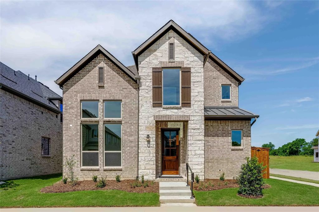 1104 Wheatgrass Mews, Celina