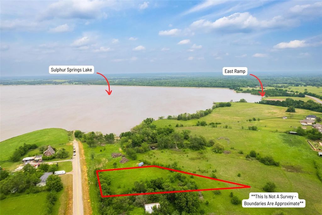 1800 Airport Road, Sulphur Springs