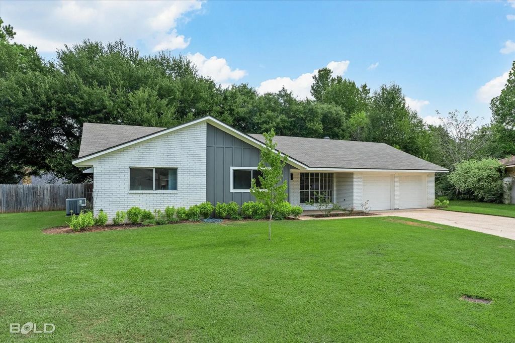 3118 Woodhue Circle, Haughton