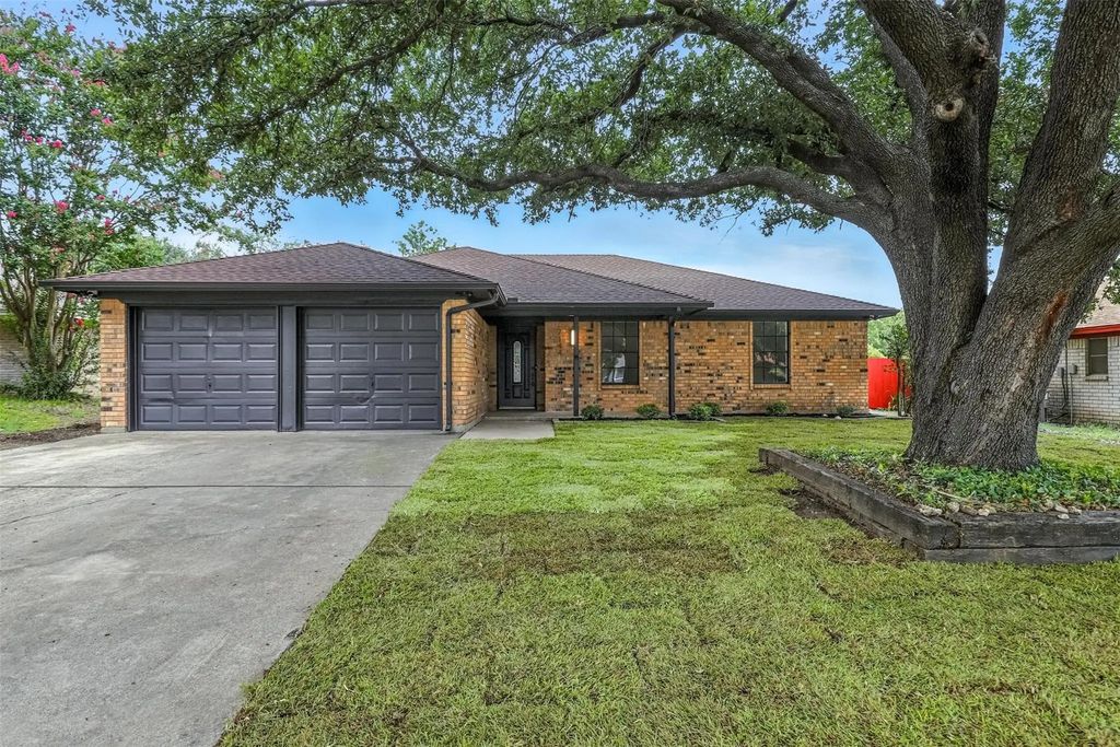 7144 Misty Meadow Drive S, Fort Worth