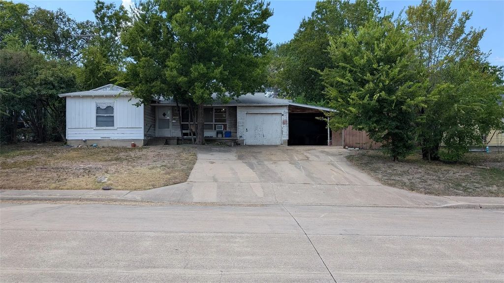813 Nash Street, Rockwall