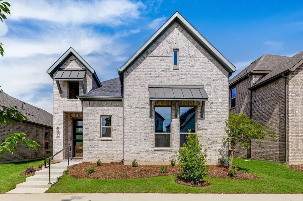 1108 Wheatgrass Mews, Celina