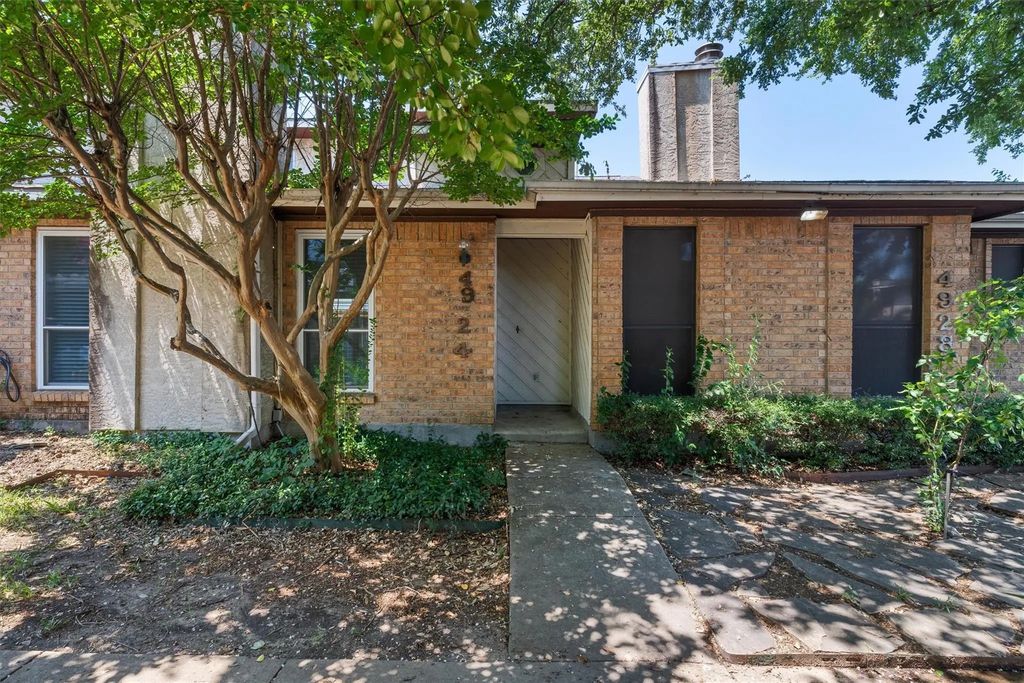 4924 Oak Bluff, Mesquite