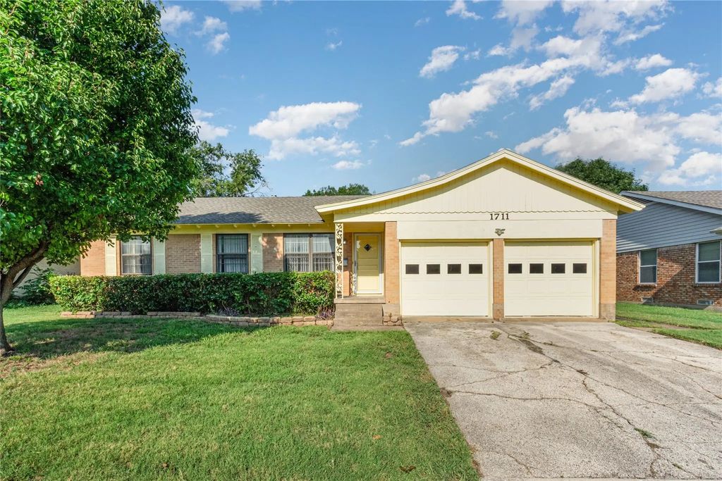 1711 N Place, Plano
