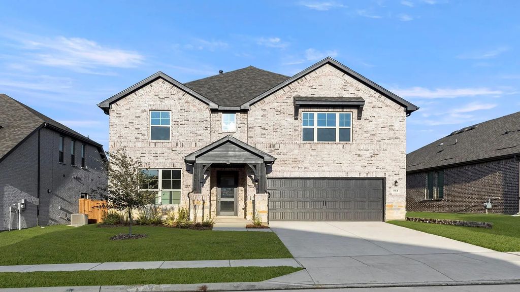 737 Grand Dale Drive, Lavon