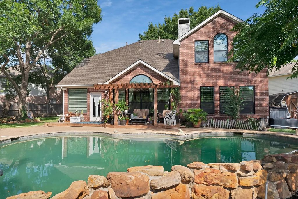 1442 Sycamore Drive, Keller