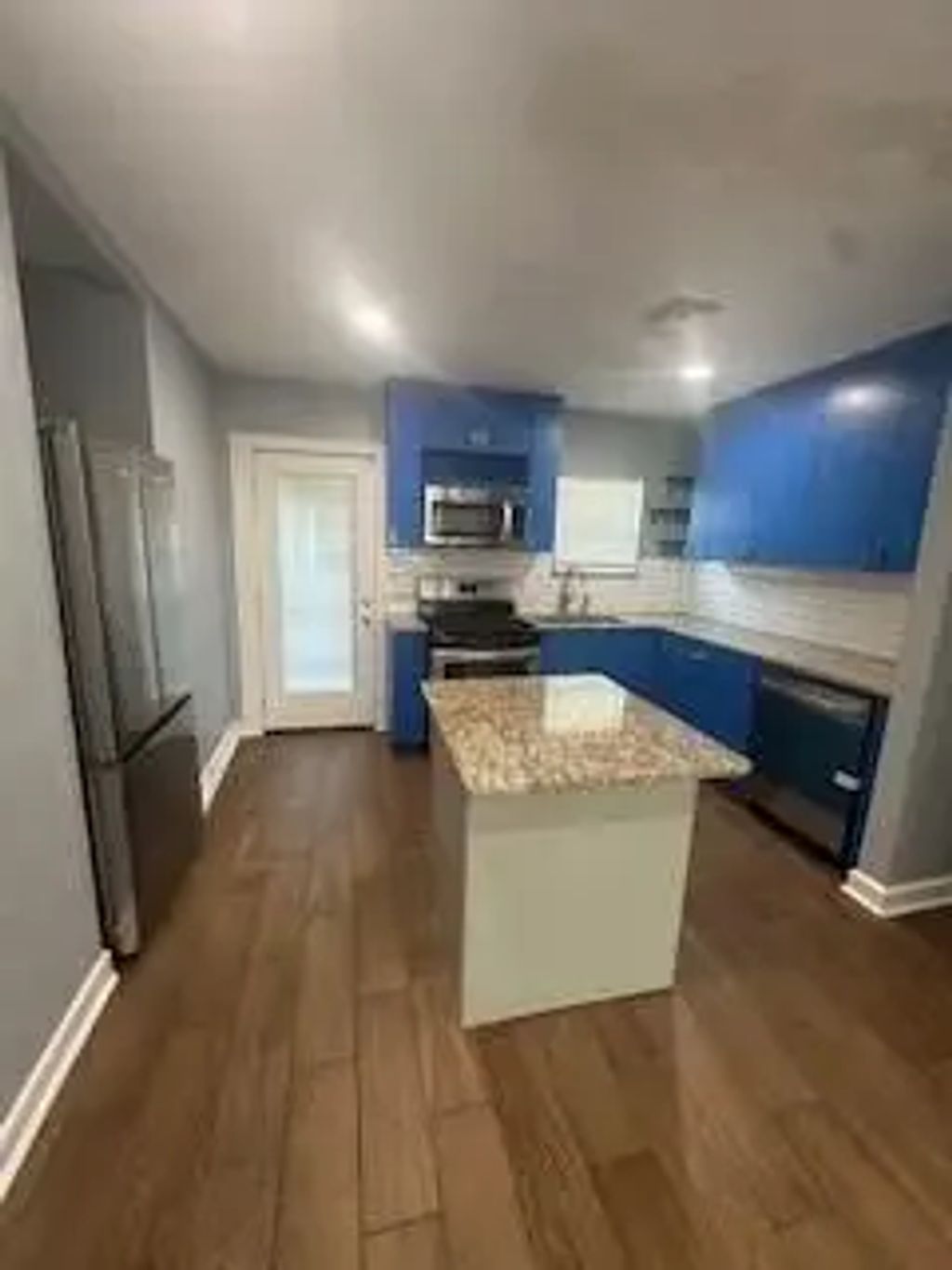 2747 Poinsettia Drive, Dallas