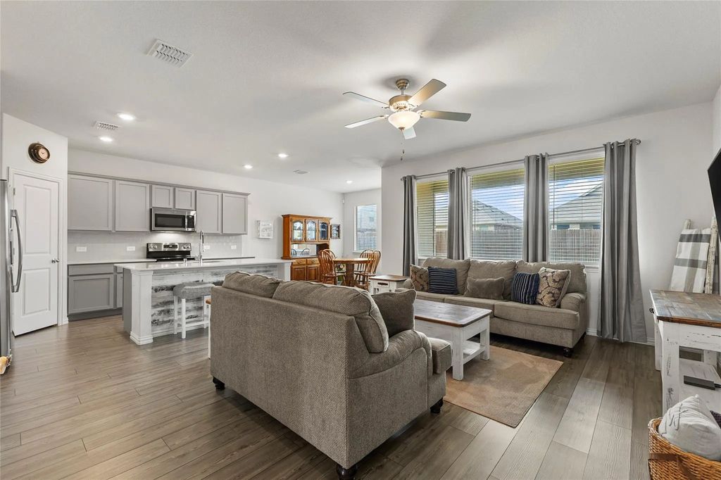 4925 Woodloch Drive, Princeton