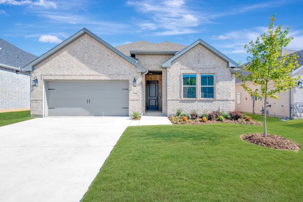 3615 Arrowhead Lane, Sherman