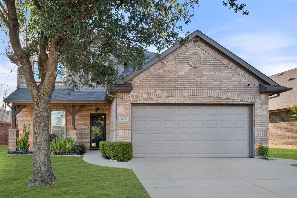 12013 Rowsley Lane, Burleson