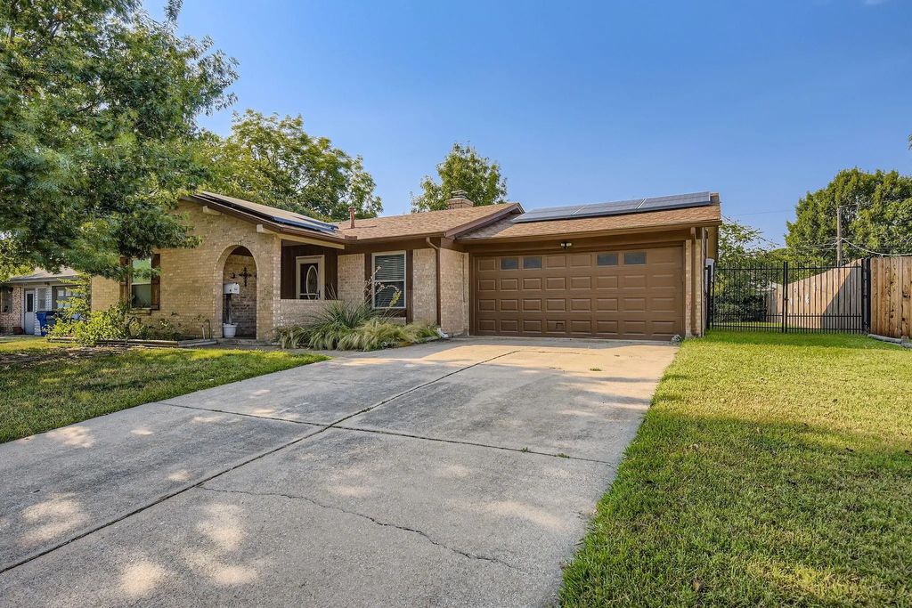 620 E Glendale Street, Crowley
