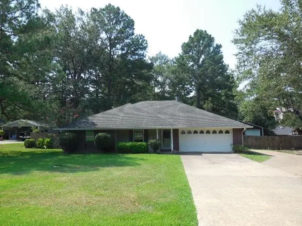 6767 Spring Valley Drive, Shreveport