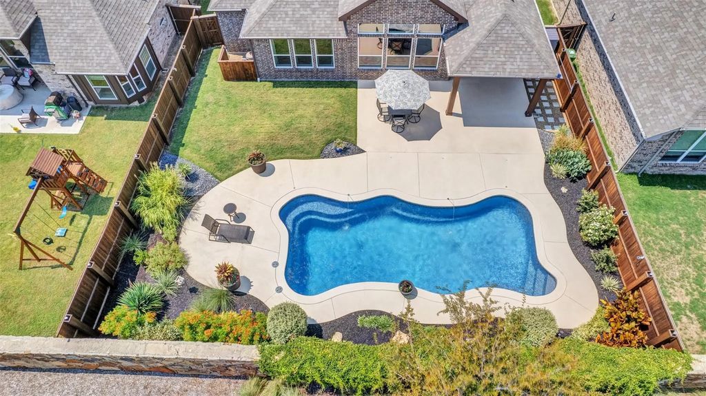 7008 Antelope Drive, Argyle