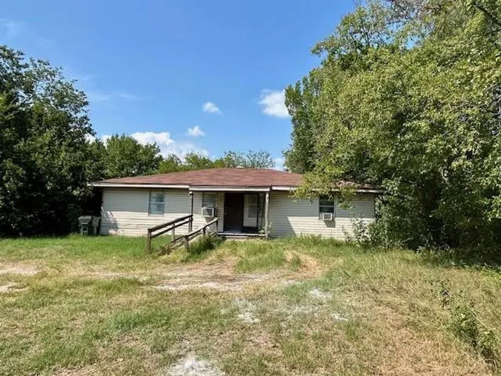 1013 W Yeagua Street, Groesbeck