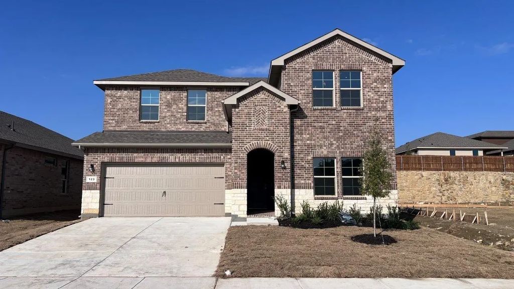 123 Castell Court, Rhome