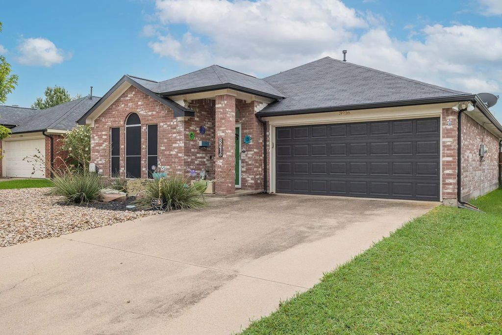 3216 Scenic Glen Drive, Mansfield