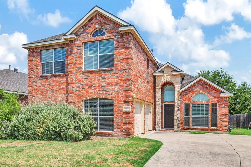 6672 Cascade Canyon Trail, Fort Worth