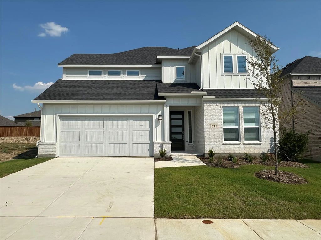 539 Wisteria Street, Oak Point