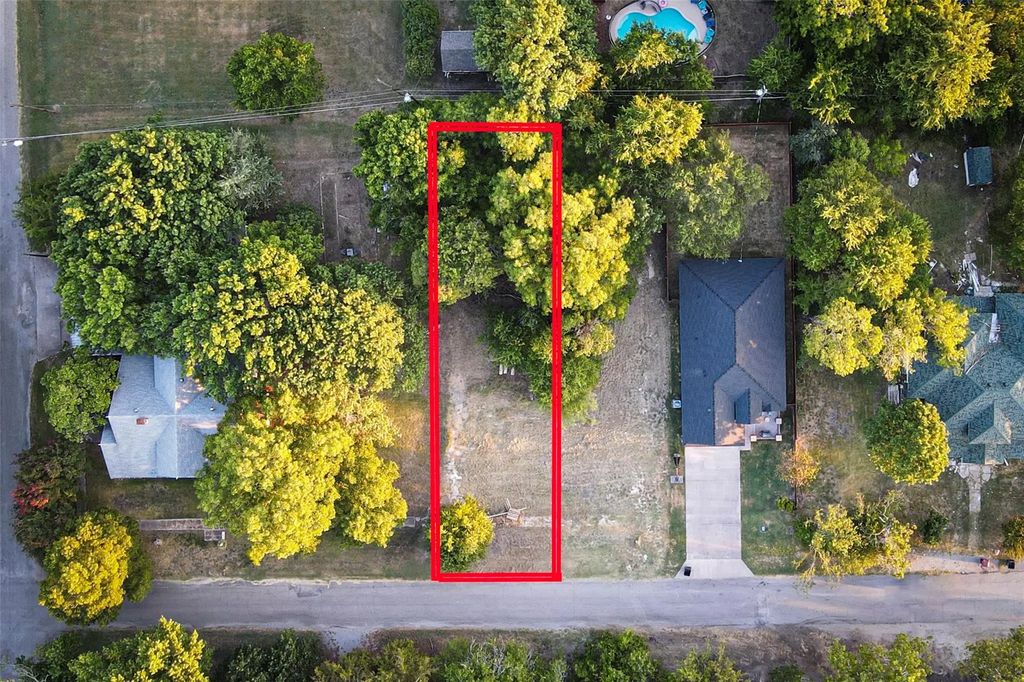 503 W Spruce Street, Whitewright