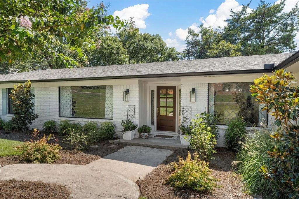 9041 Oriole Drive, Woodway