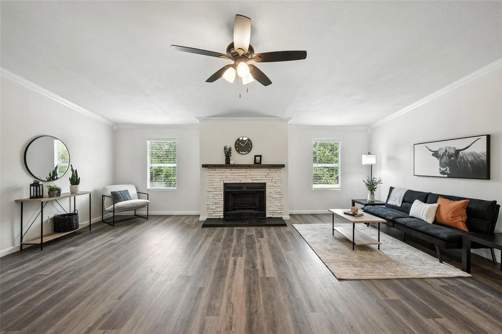 180 Wonder Drive, Springtown