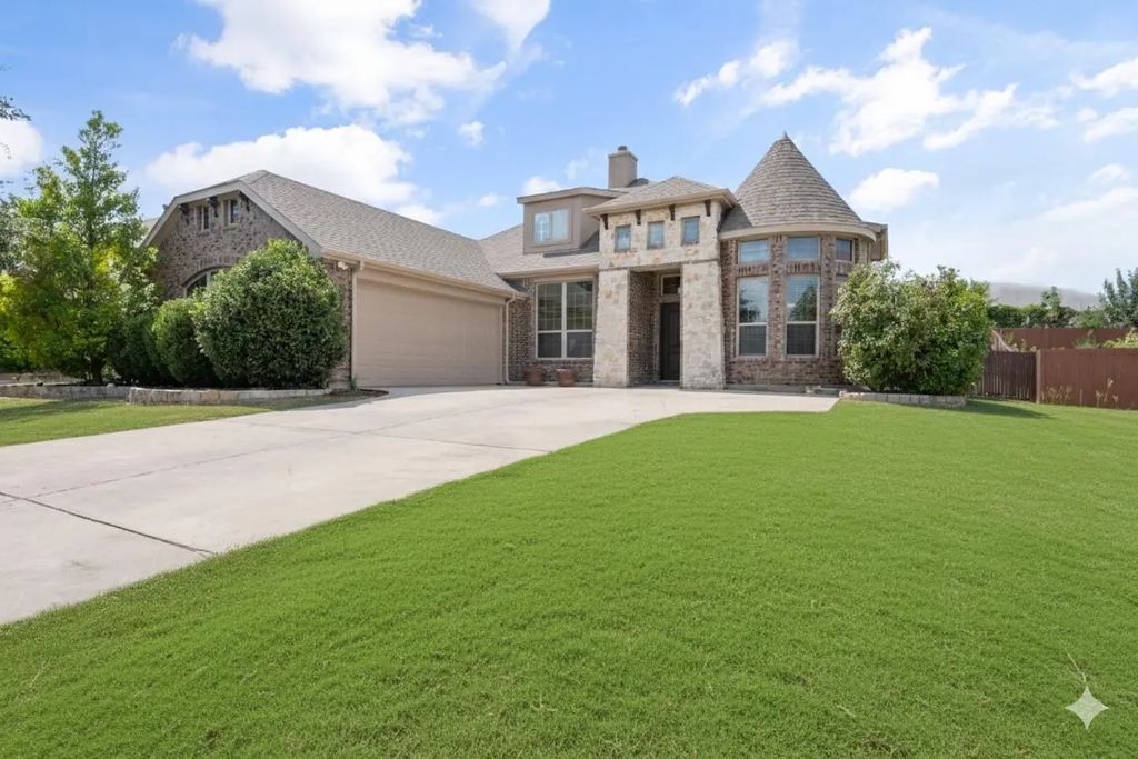 701 Edgewood Drive, DeSoto