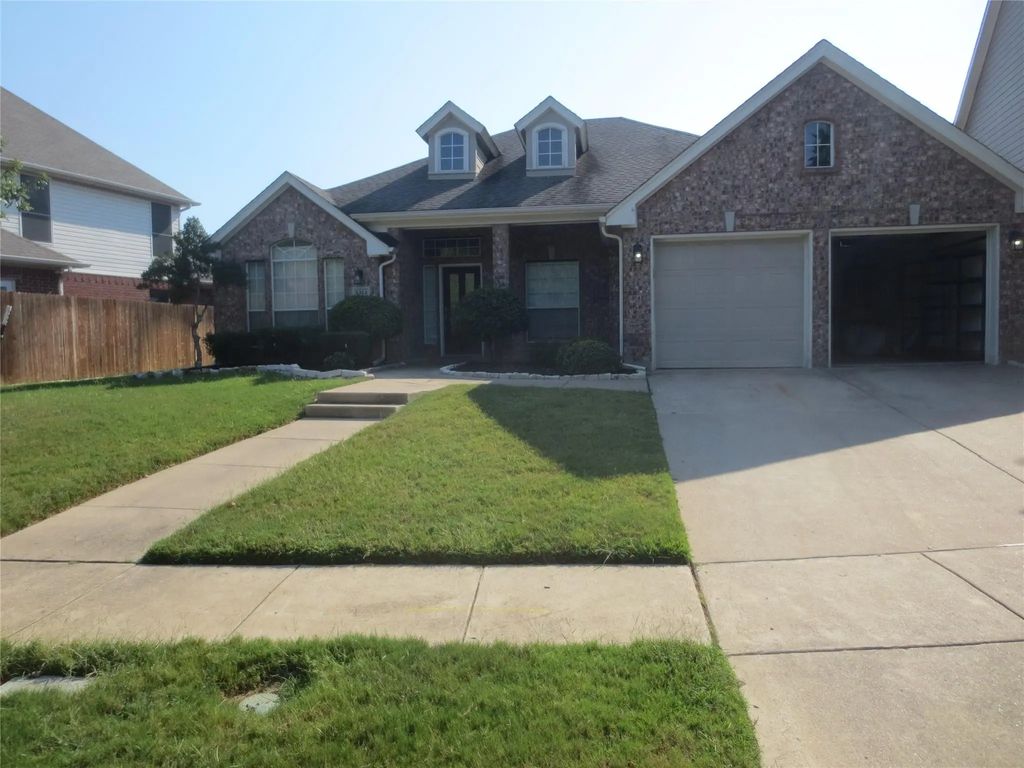 6312 Parkside Drive, Arlington