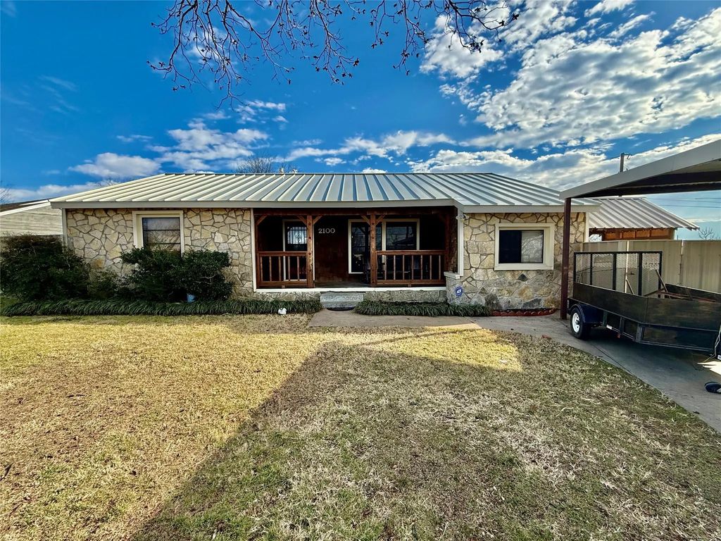 2100 Se 19th Street, Mineral Wells