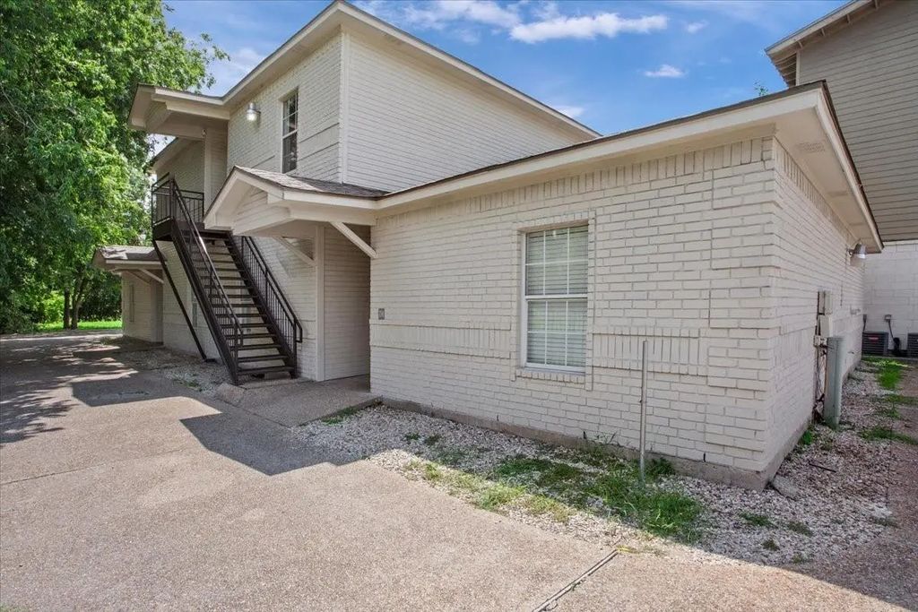 629 S 5th Street, Waco