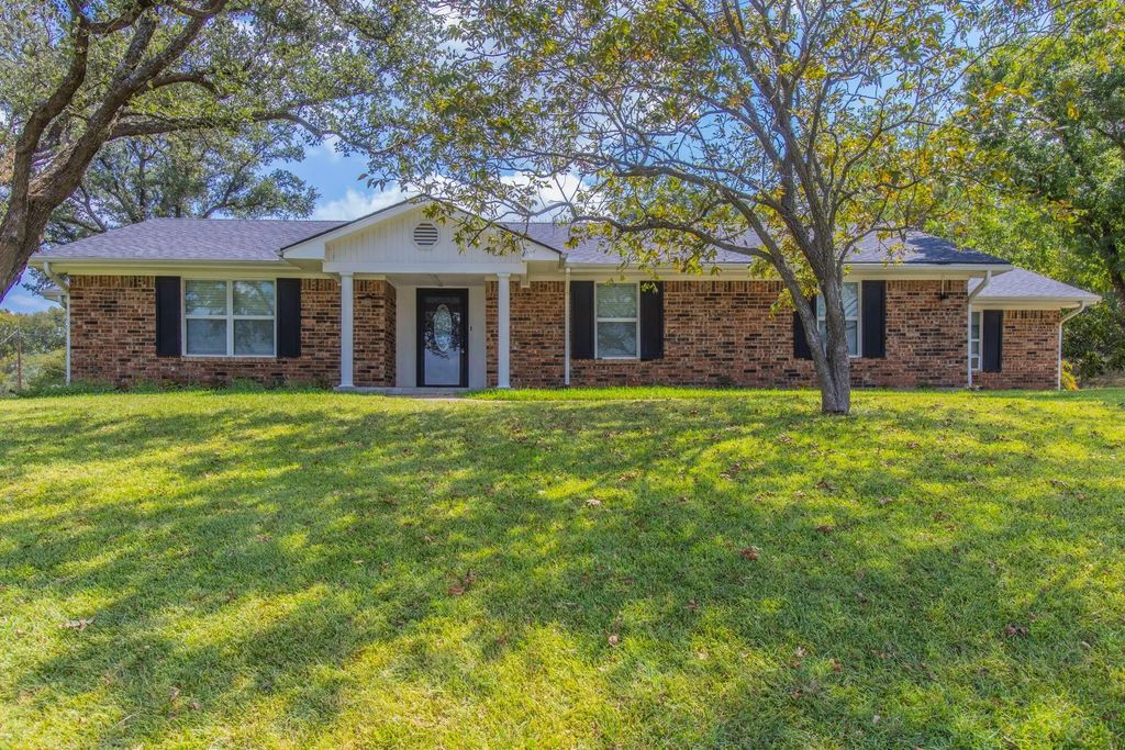 1197 Western Oaks Drive, Woodway