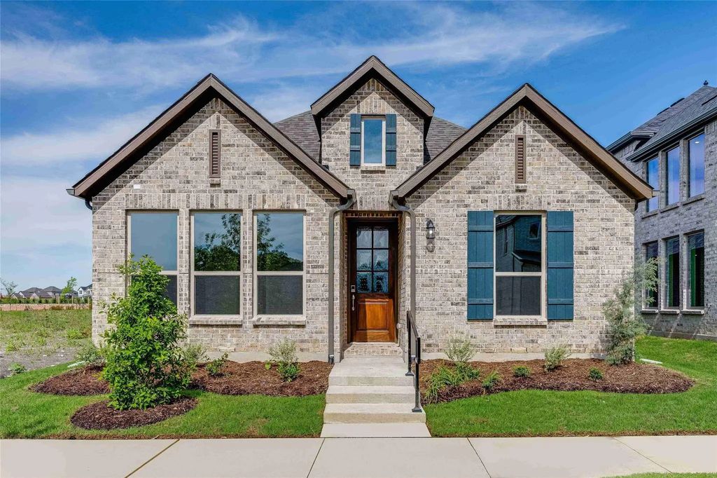1112 Wheatgrass Mews, Celina