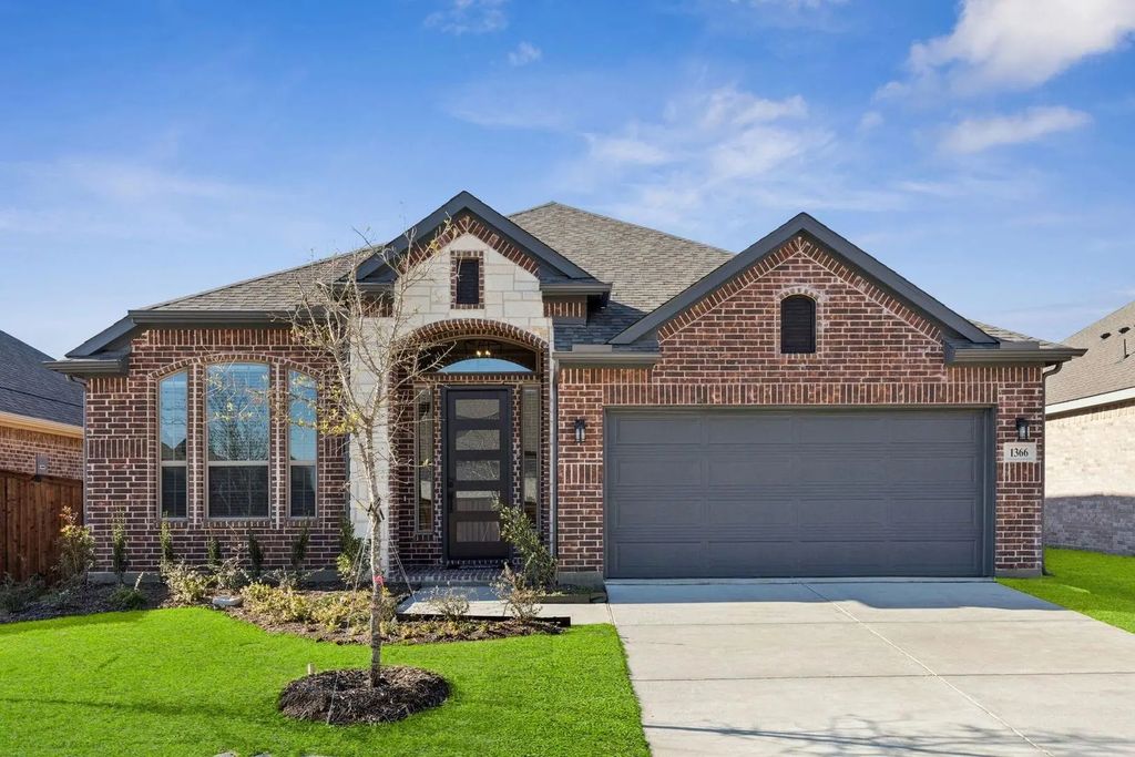 1366 Chisos Way, Forney