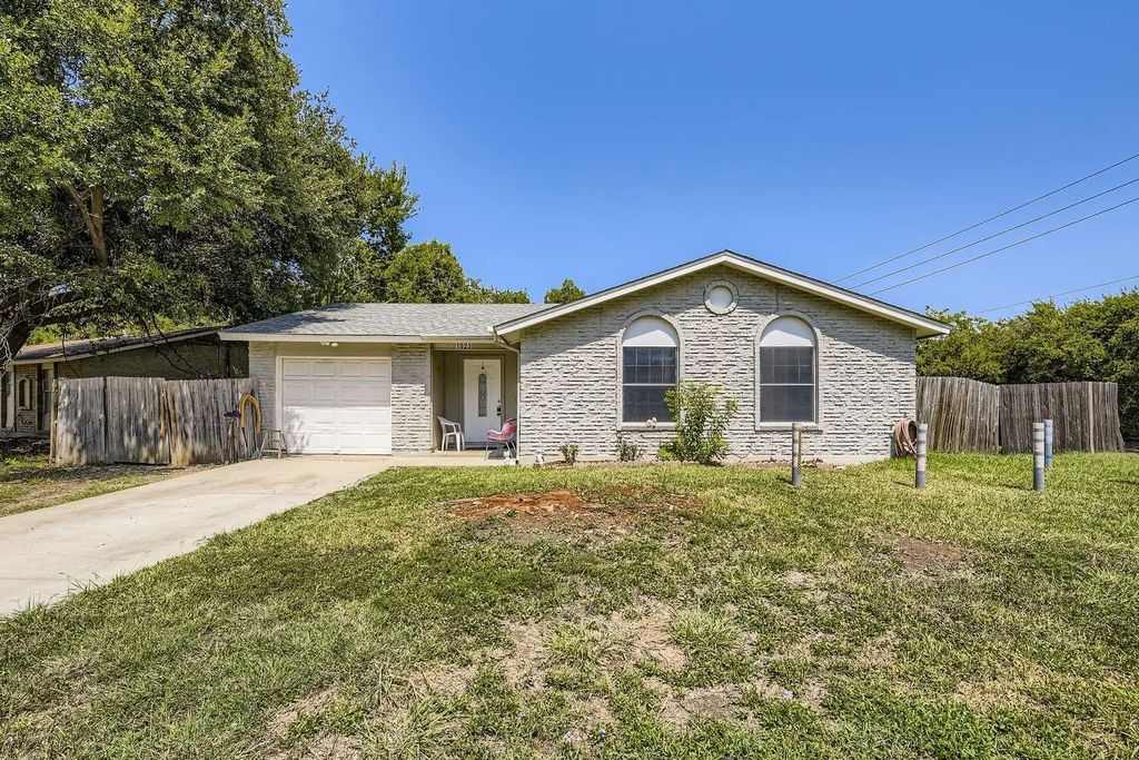 1523 Rambler Road, Arlington