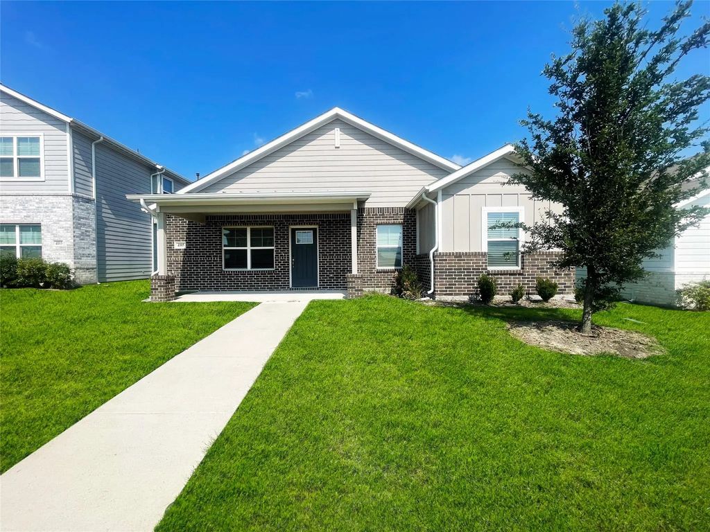 4105 Sarno Drive, Forney