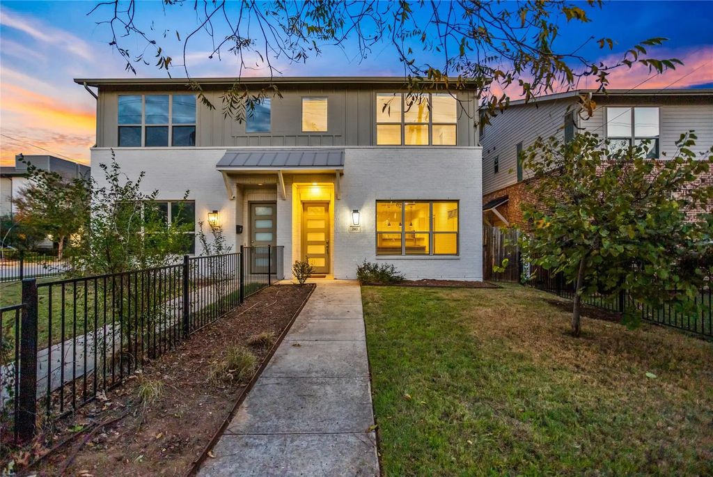 203 Athenia Drive, Fort Worth