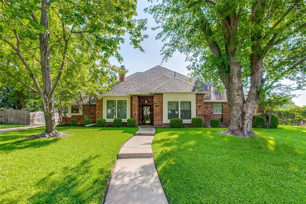 1430 O Shannon Lane, Garland
