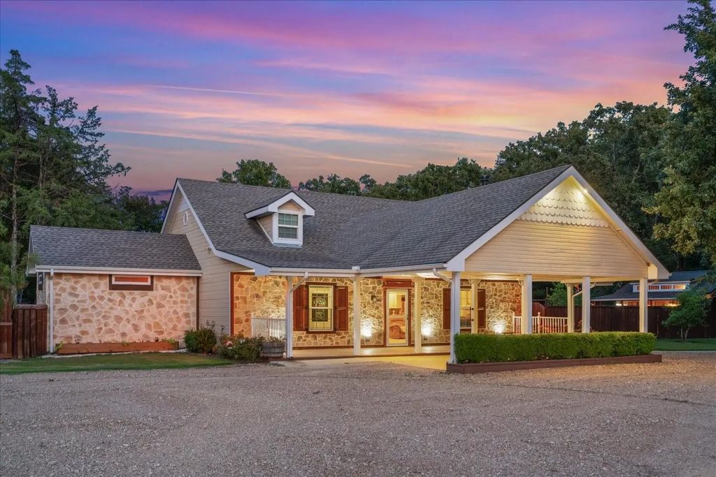 6057 Fm 2947, Quinlan