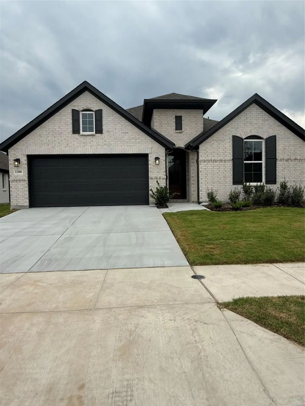 1208 Century Tree Lane, Anna