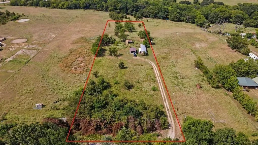 2675 County Road 1165, Brashear