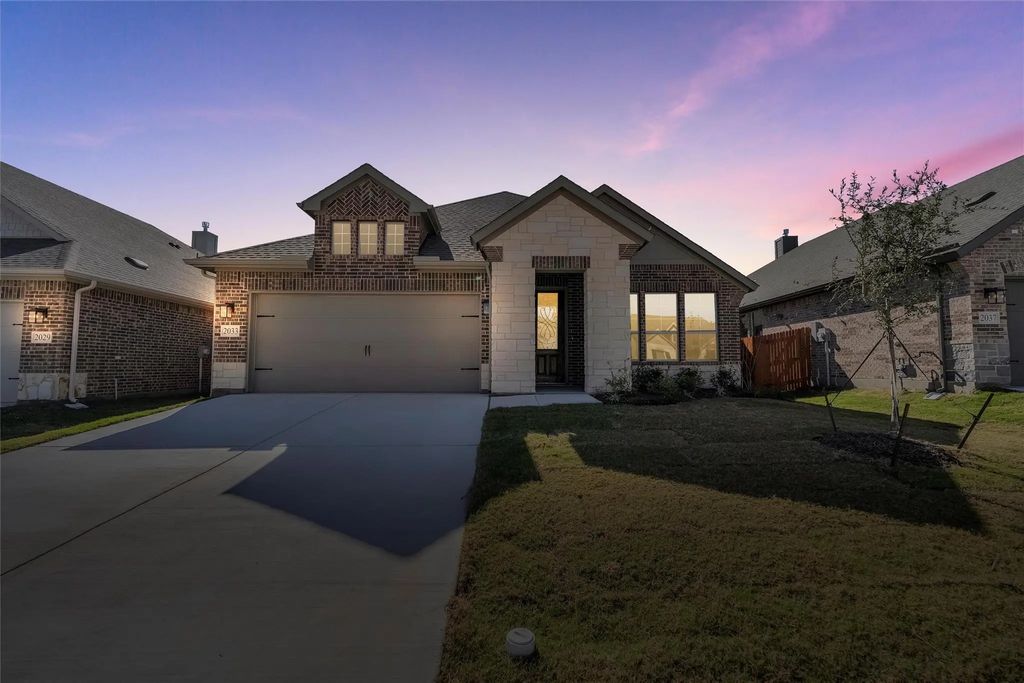 2033 Kelva Drive, Haslet