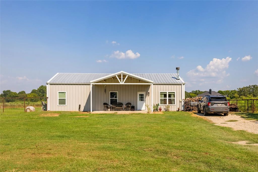 734 County Road 4740, Winnsboro